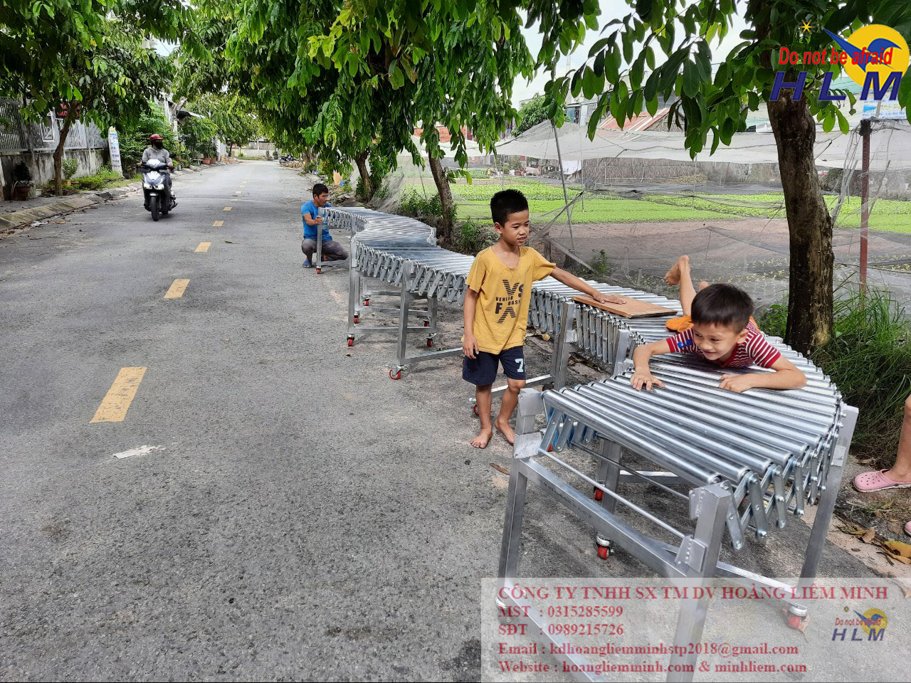 Băng tải con lăn xếp